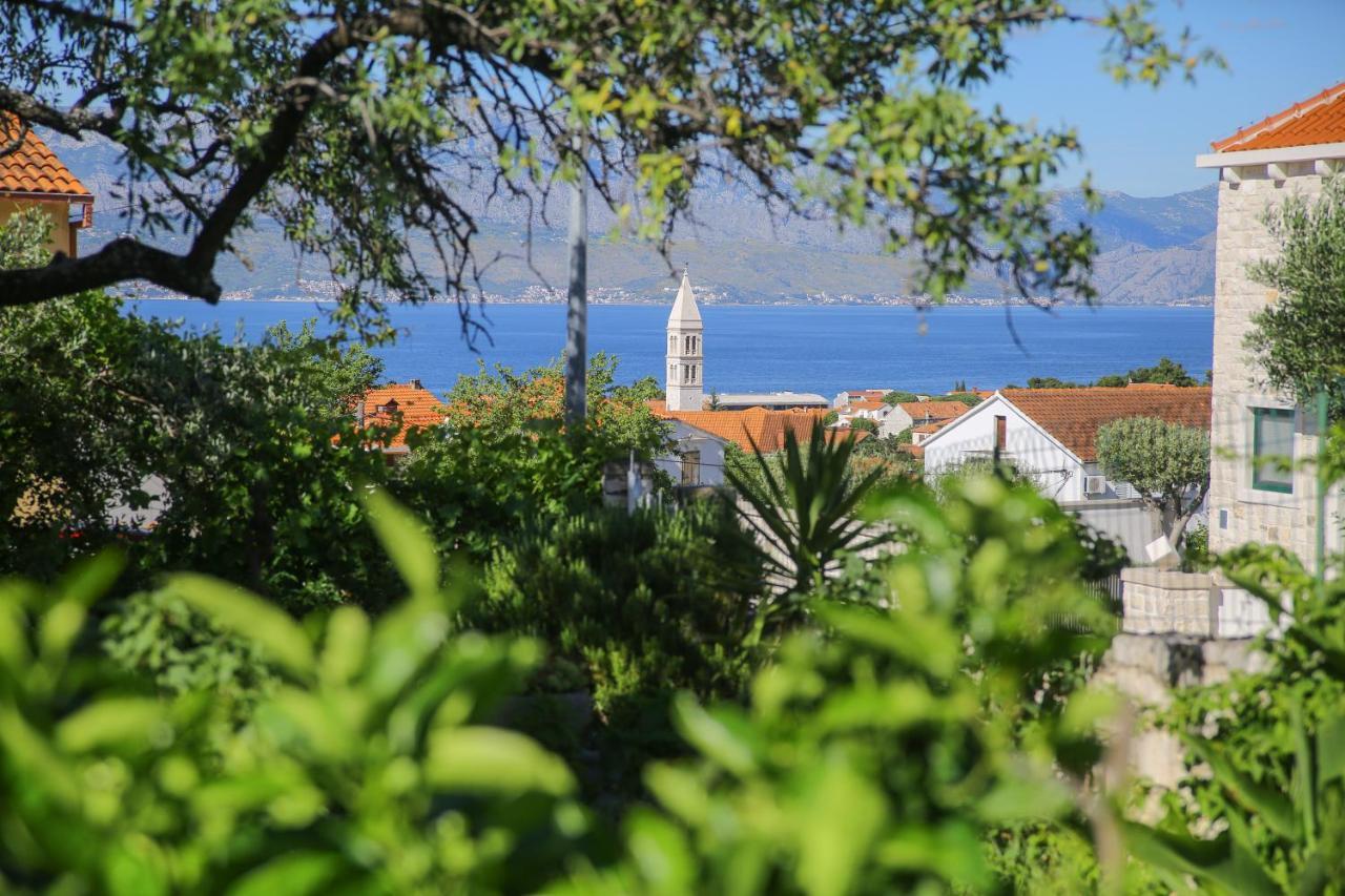 Artistic Summer House Marinovic With Garden&Bbq Supetar Buitenkant foto