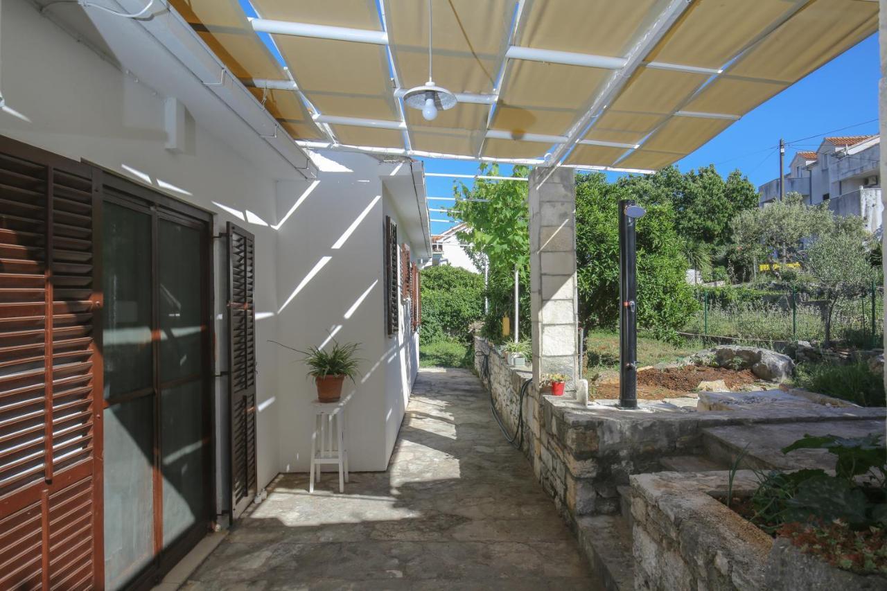 Artistic Summer House Marinovic With Garden&Bbq Supetar Buitenkant foto