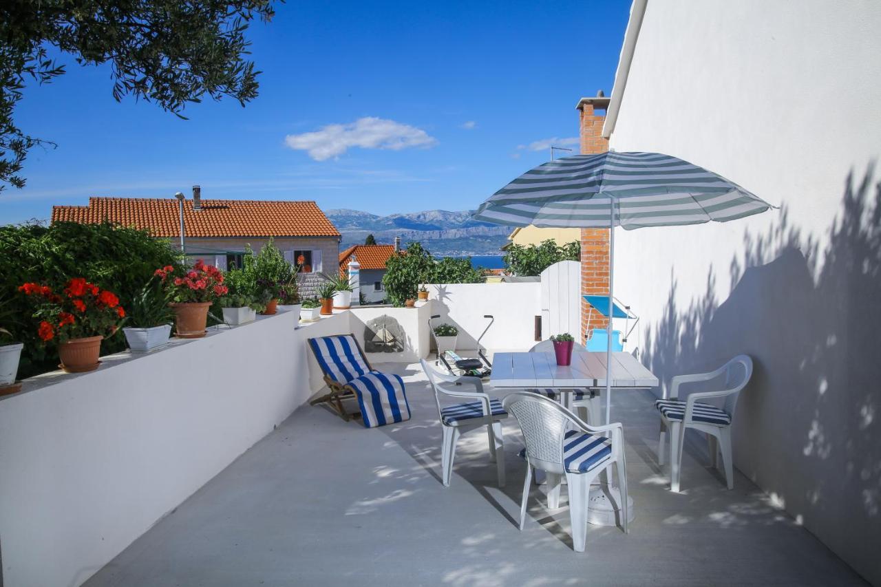 Artistic Summer House Marinovic With Garden&Bbq Supetar Buitenkant foto