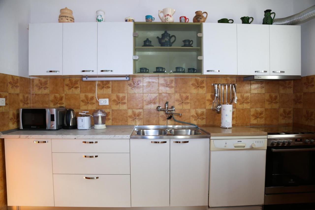 Artistic Summer House Marinovic With Garden&Bbq Supetar Buitenkant foto